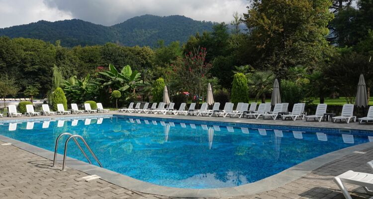 Hotel mit Pool in Lagodechi